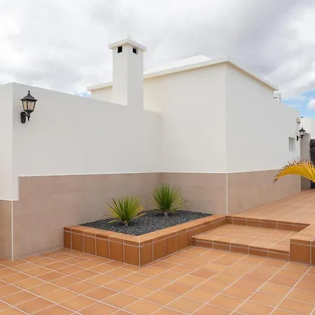 Olivina, With Heated Pool Holiday home