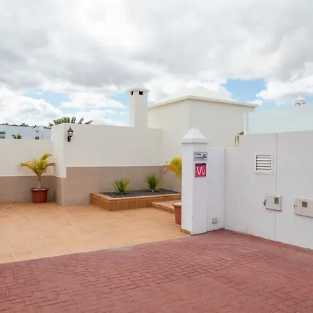 Olivina, With Heated Pool Holiday home